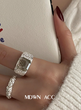 日韩S925银熔岩戒指女复古时尚个性凹凸小白茶开口指环嘻哈食指戒