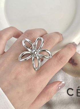 【两件包邮】夸张个性镂空花朵戒指女欧美风不规则嘻哈开口指环网