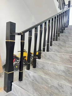 实木楼梯扶手护栏立柱配件烤漆描金黑绅士走廊平台阁楼简约M66