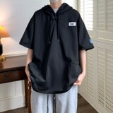 黑色