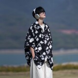 黑色