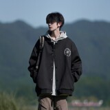 黑色