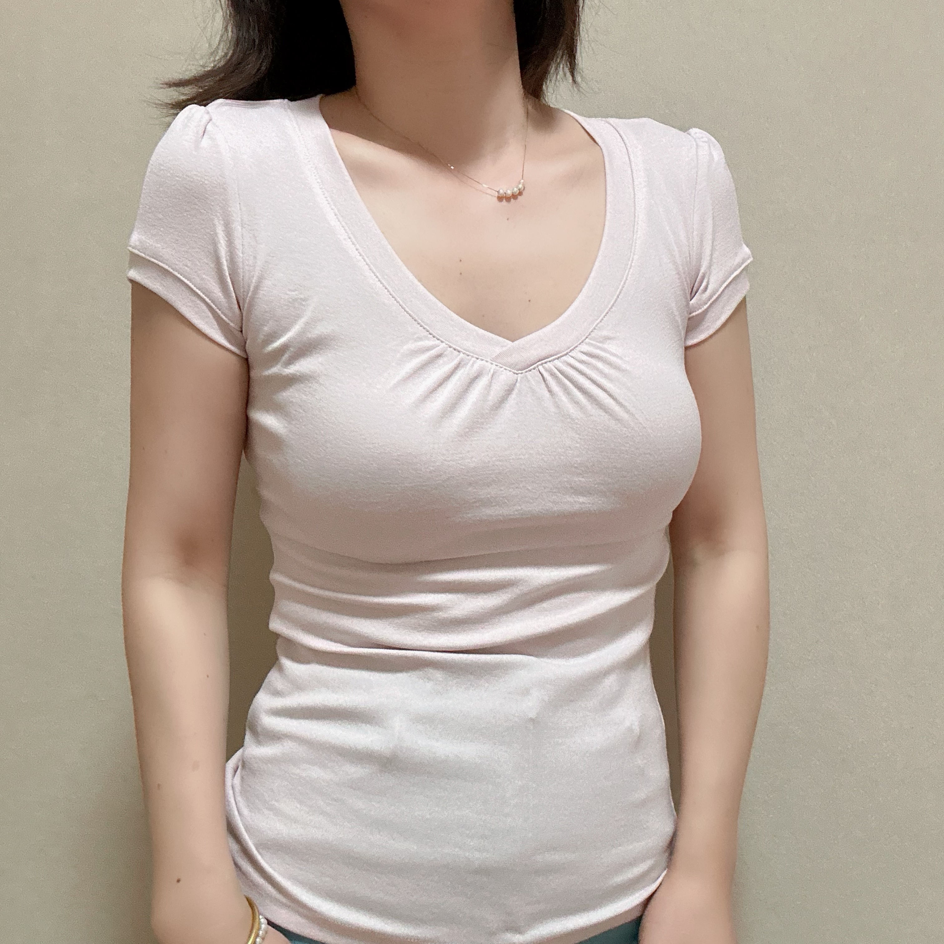 miss jijie lover褶皱设计感纯欲辣妹v领短袖t恤女修身收腰