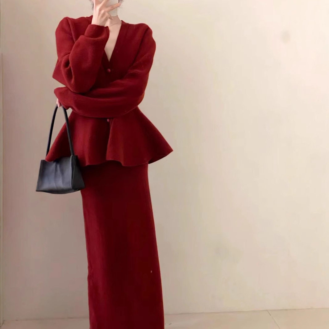 回门敬酒服新娘订婚套装新年衣服红色毛衣外套今年流行漂亮套装裙