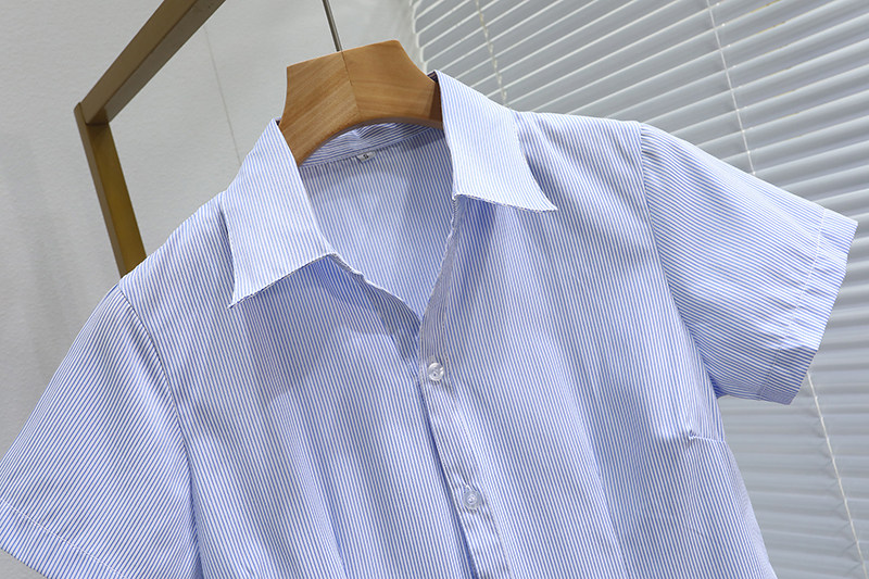 春夏季短袖蓝色条纹职业女衬衫加大码胖mm显瘦OL工作服衬衣