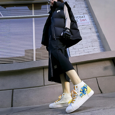 回力步步生花高帮帆布女休闲鞋