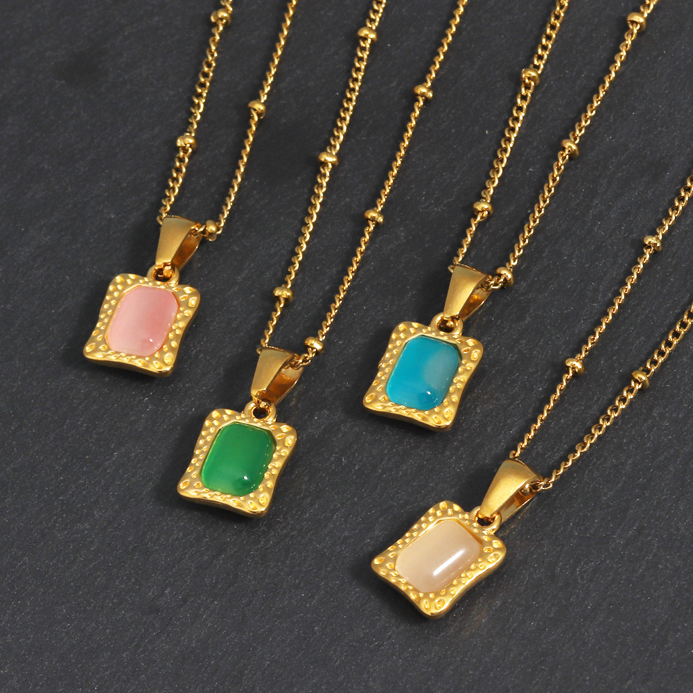 新款轻奢风精致香水瓶方形吊坠