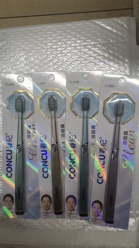 春纪CJ301小宽头软毛牙刷 防滑手柄炫白清透家庭情侣家用