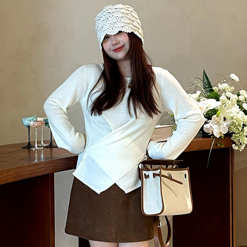 大码女装设计感不规则开叉上衣2025秋胖mm休闲气质针织衫女纯色潮,女装/女士精品,学生校服,淘宝优惠券,粉丝福利购,淘宝优惠卷