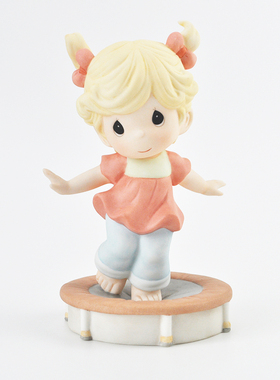 Precious Moments水滴娃娃小女孩跳蹦床陶瓷摆件你总是能重整旗鼓
