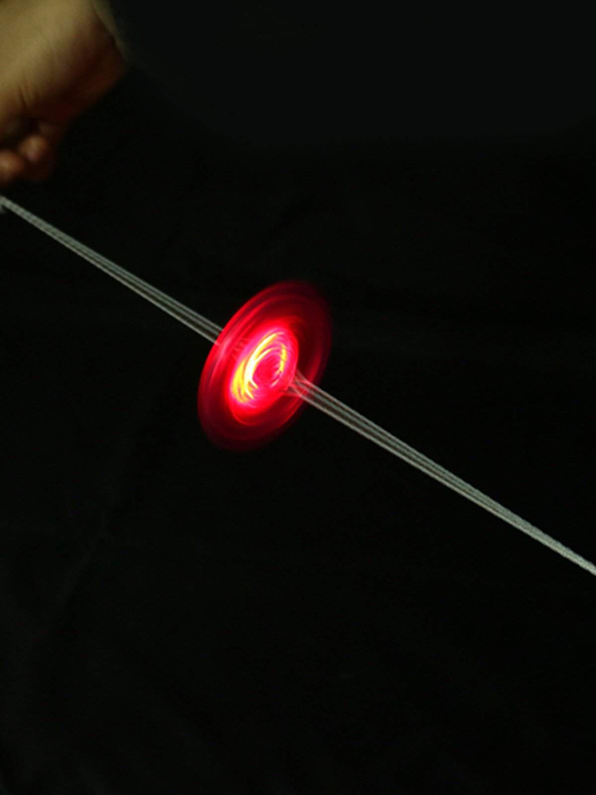 깜박이는 당김 끈 핫 휠 야광 플라이휠 휘파람 노점상 공급 창의적인 클래식 향수 장난감 선물