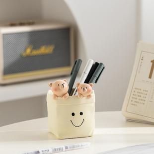 可爱小熊家居办公室工位桌面笔筒摆件干花高级感装 饰送礼生日礼物