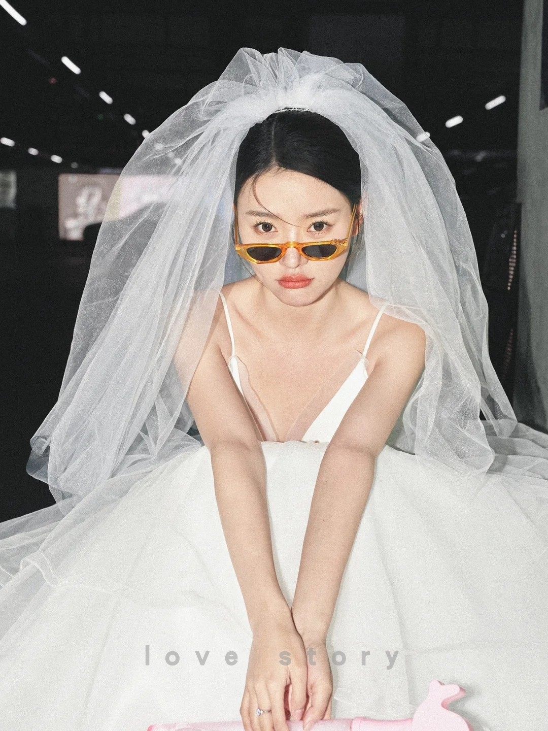 头纱新娘主婚纱高级感领证登记仪式感求婚女生蓬蓬头纱轻拍照头饰