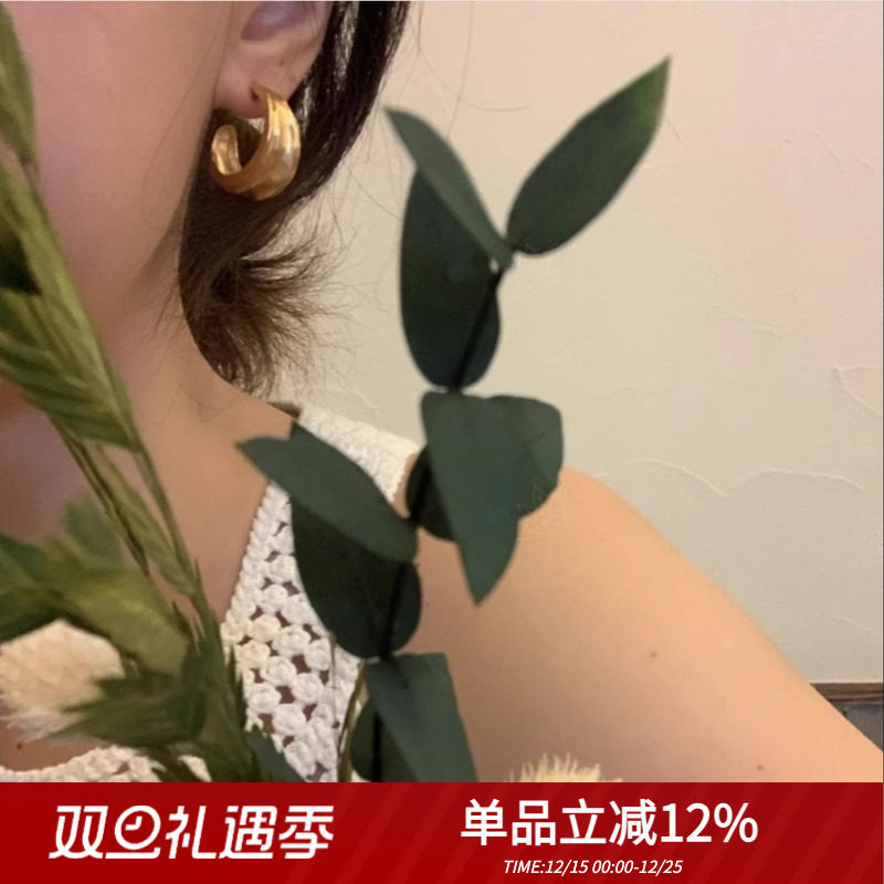 复古女哑光质感耳环百搭