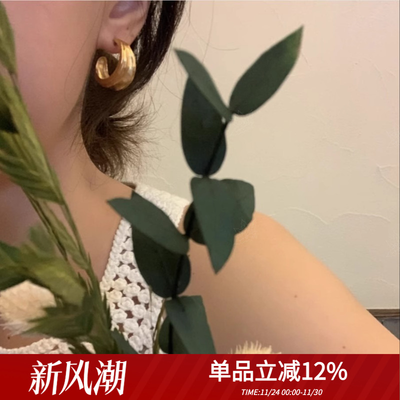 复古女哑光质感耳环百搭