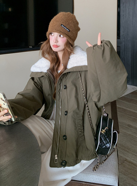 日本offcat军绿色大毛领工装派克棉服女冬新款小个子洋气别致超好