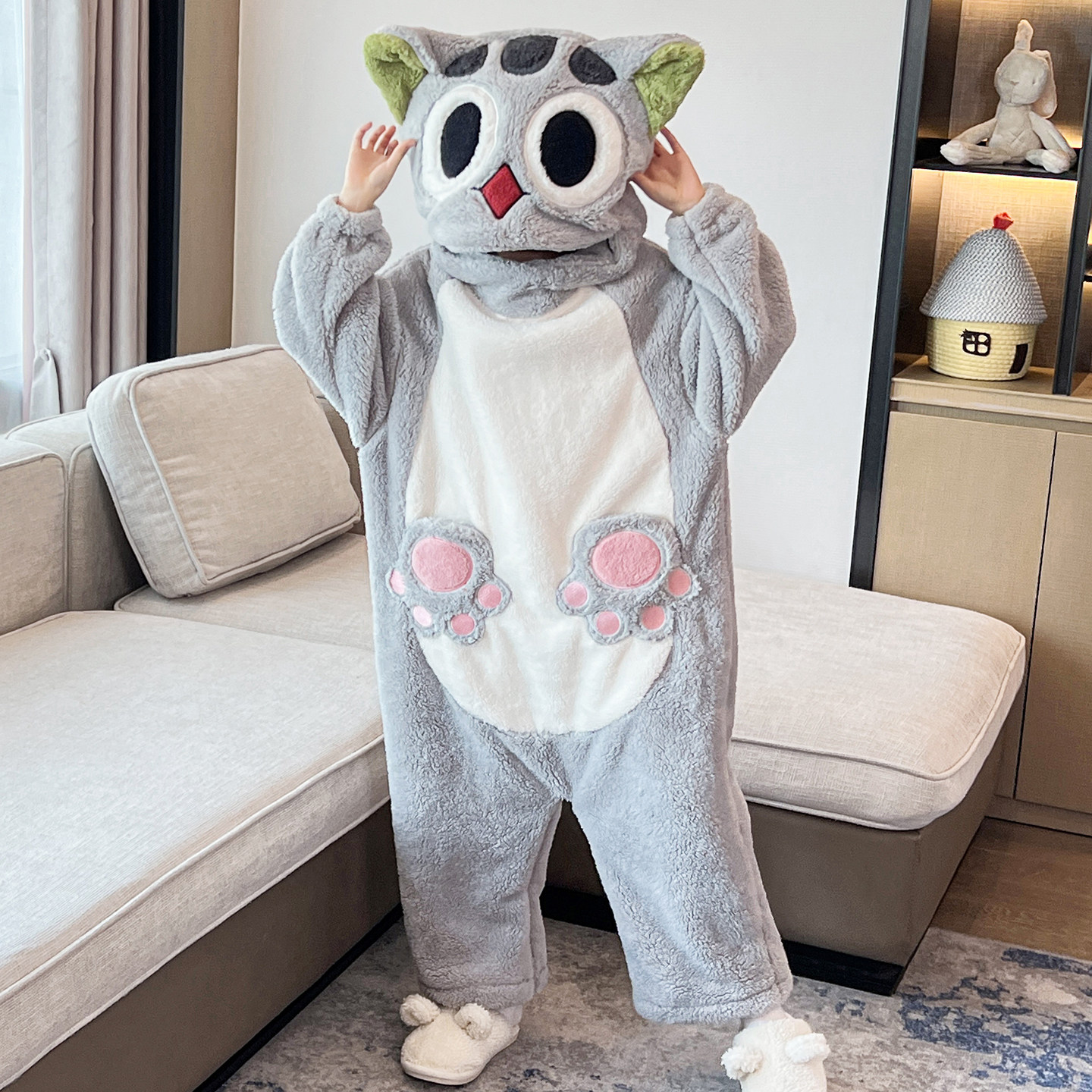 可爱风珊瑚绒连体家居服男女冬季加厚卡通搞怪小猫连帽睡衣防踢被