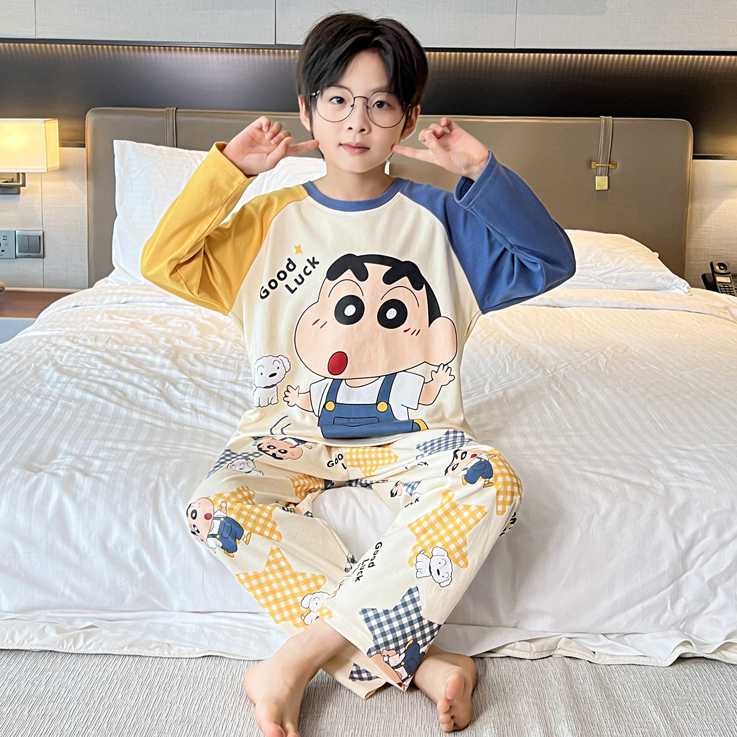 男童纯棉长袖蜡笔卡通家居服套装