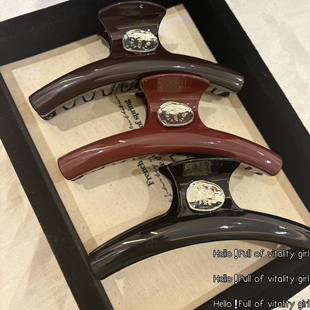 简约复古抓夹 韩系高级感字母弧形抓夹大号鲨鱼夹后脑勺盘发发抓