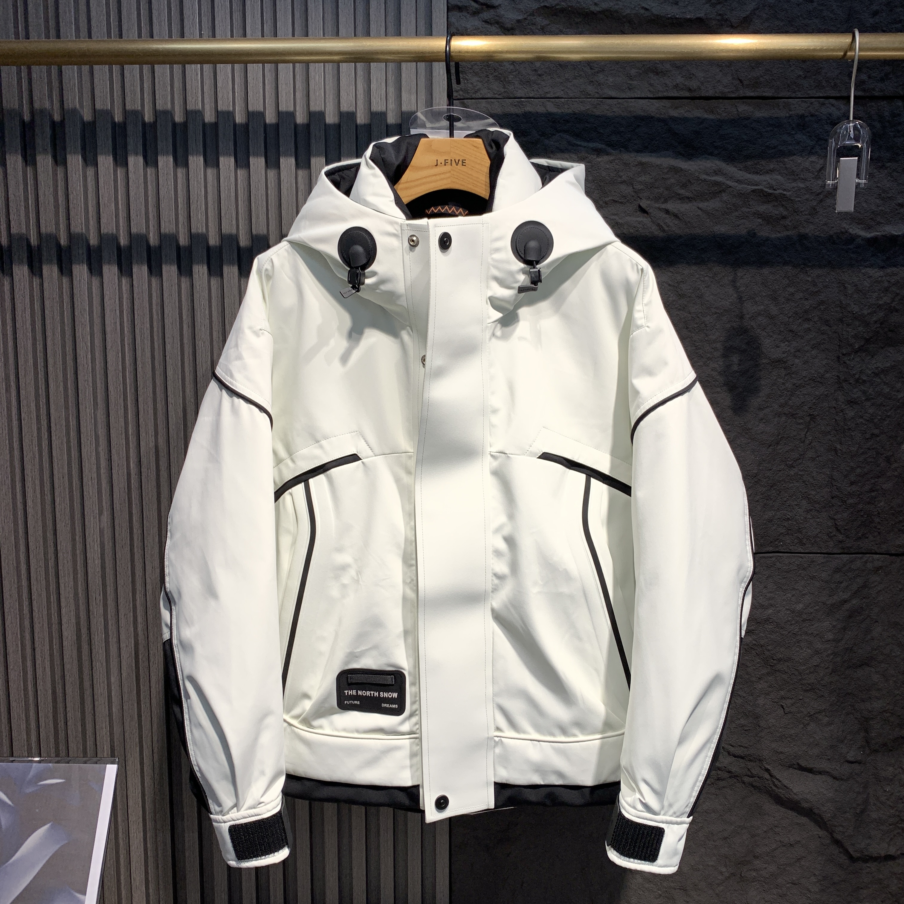 工装风连帽羽绒服男白色防风保暖加厚宽松外套冬季2025新款夹克