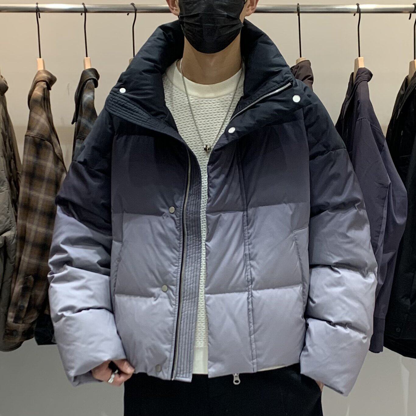 冬季韩版男立领羽绒服百搭潮流日系复古渐变痞帅高级感保暖羽绒衣