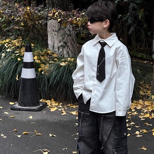 貌貌妈家2025冬季新款韩版男童纯色加绒衬衫儿童学院风开衫带领带