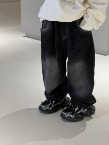 貌貌妈家2023冬季新款韩版男童复古水洗破洞加绒牛仔裤一体绒