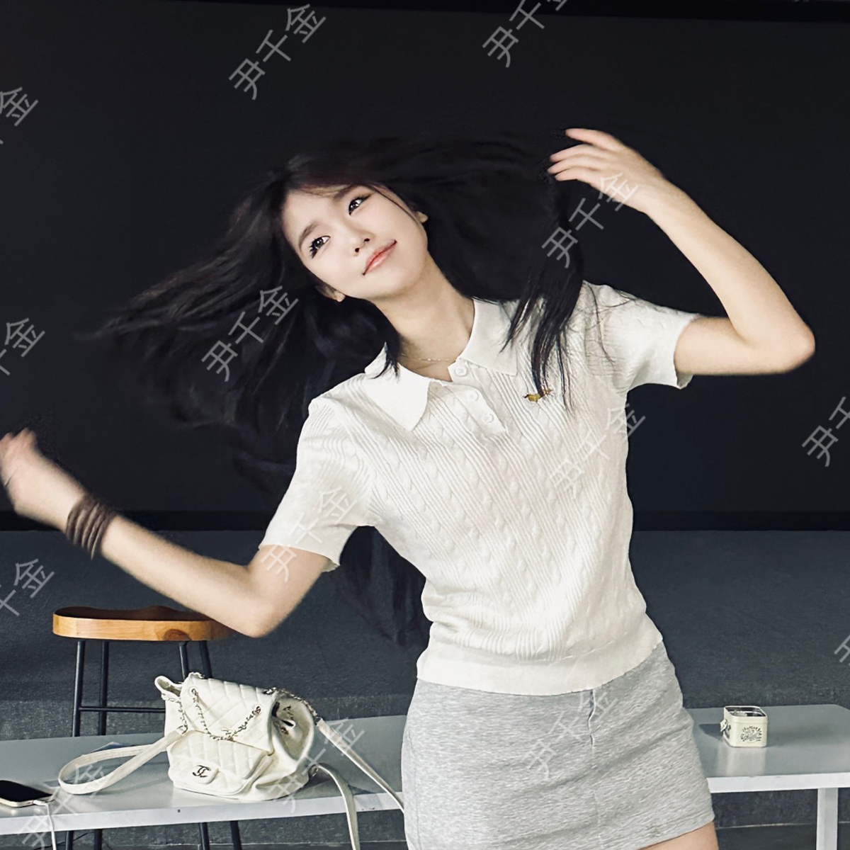 尹千金【学院假日】校园感A字无腰头侧开拉链设计包臀短裙Q256186