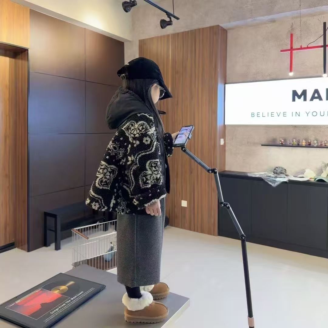 童装冬季新款女童连帽颗粒绒羊羔毛外套小女孩百搭中长款保暖棉衣