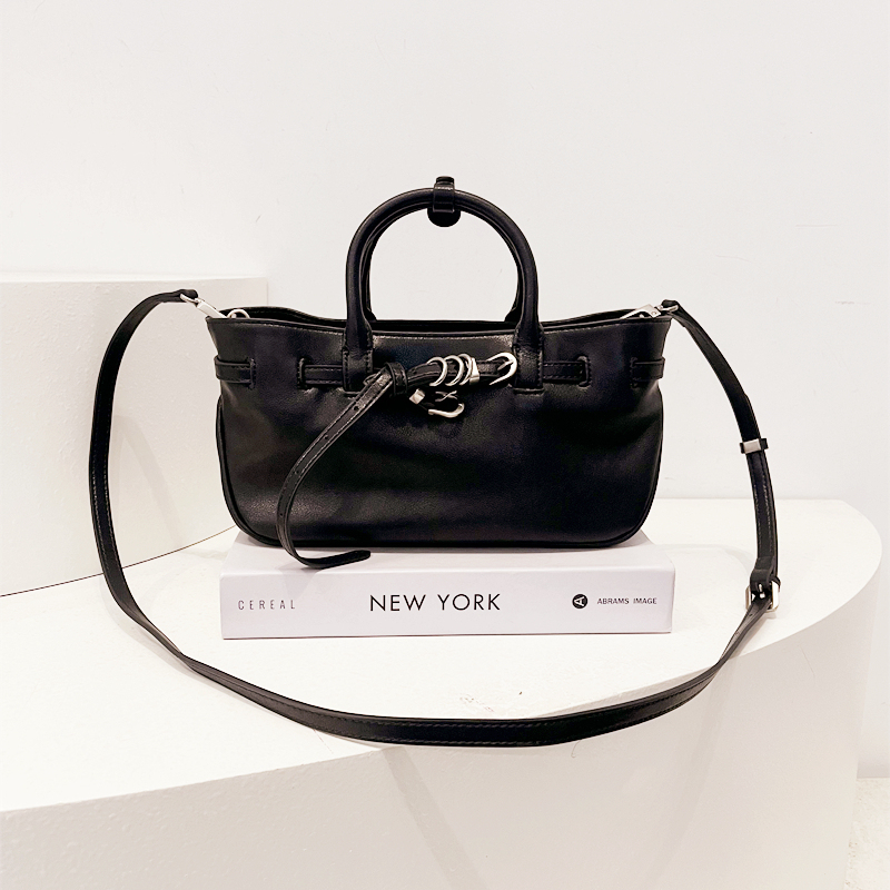 黑色女王正品植鞣牛皮菜篮子手提包2025新款潮简约百搭真皮斜挎包