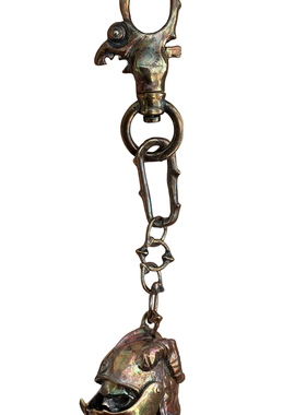 UNKNOWNWORLD 25FW 恶魔季单头雕恶魔骑士铜做旧鎏金效果钥匙扣链