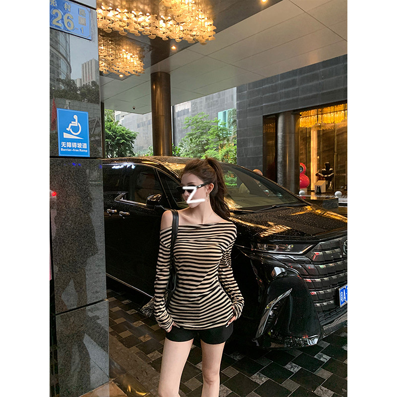 美式复古一字肩条纹长袖T恤女夏季2026新款休闲收腰百搭减龄上衣