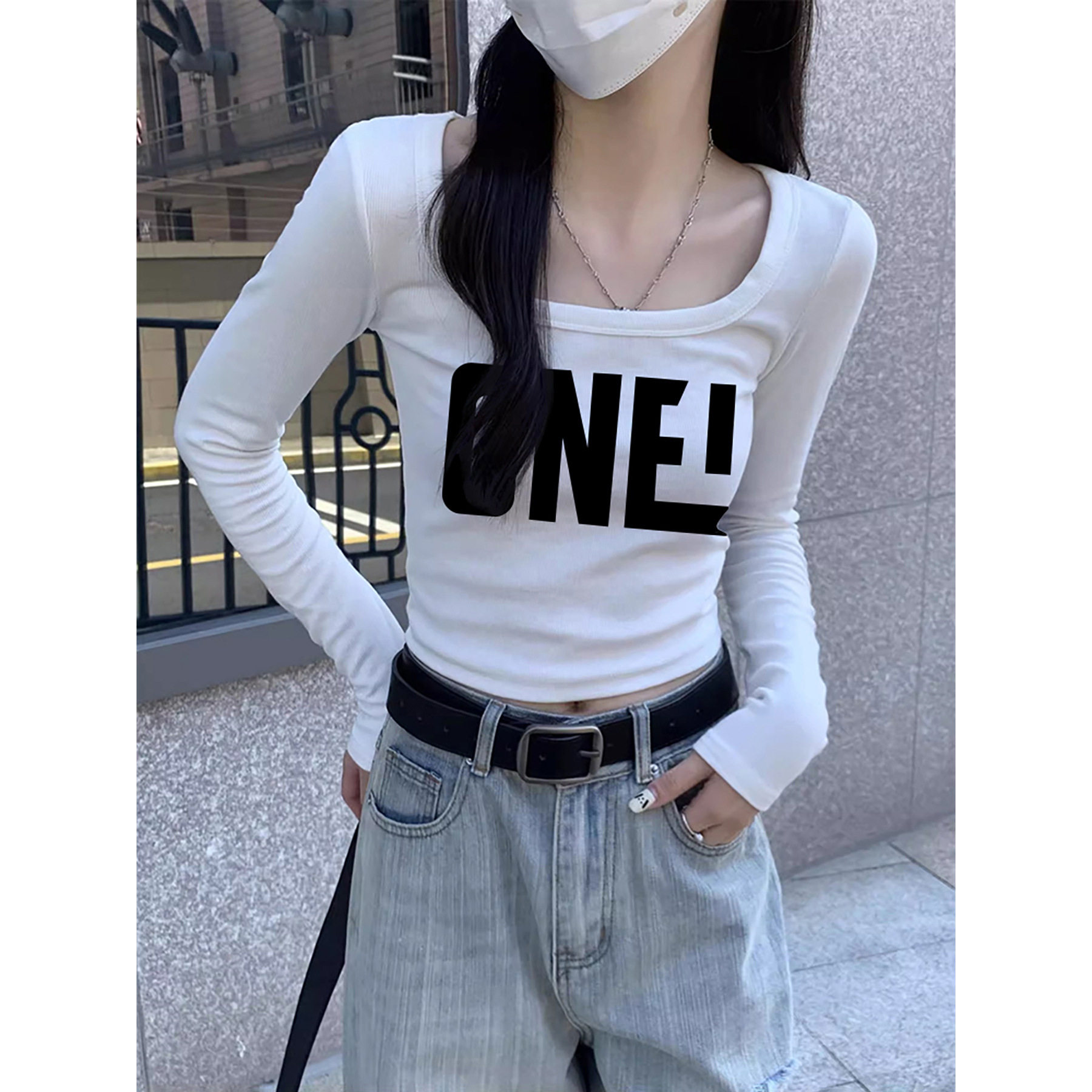 纯欲风字母印花短款打底衫女春秋新款辣妹时尚修身U领长袖t恤上衣