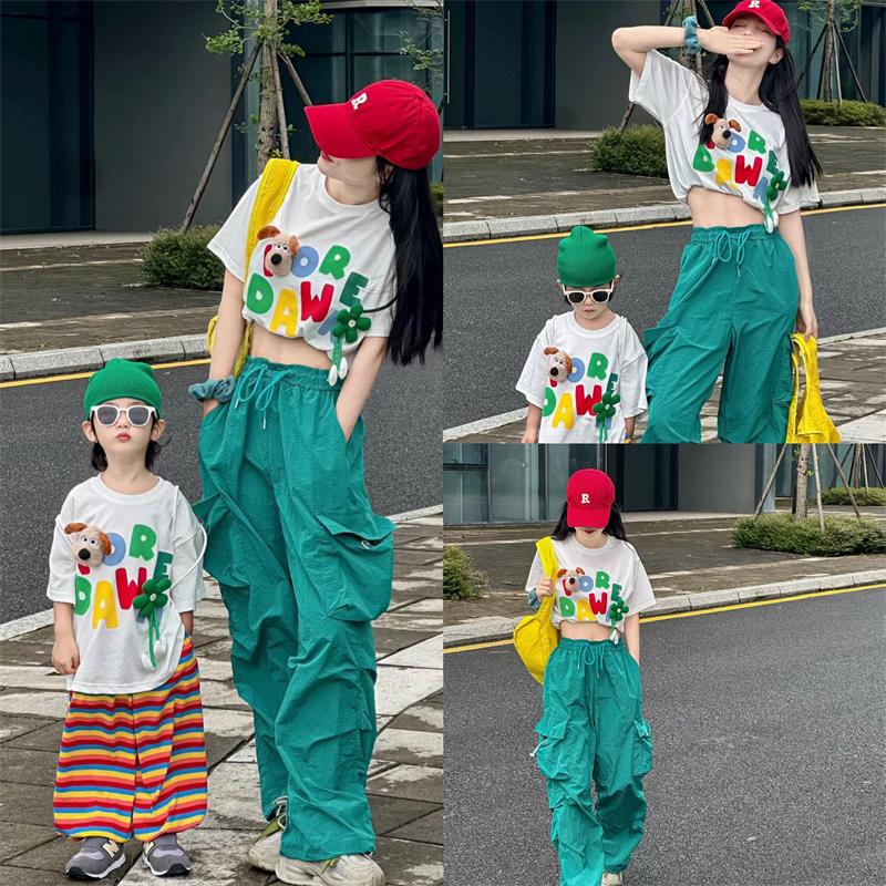 亲子装2025新款夏季一家三口四口母女母子装立体花朵纯棉短袖T恤