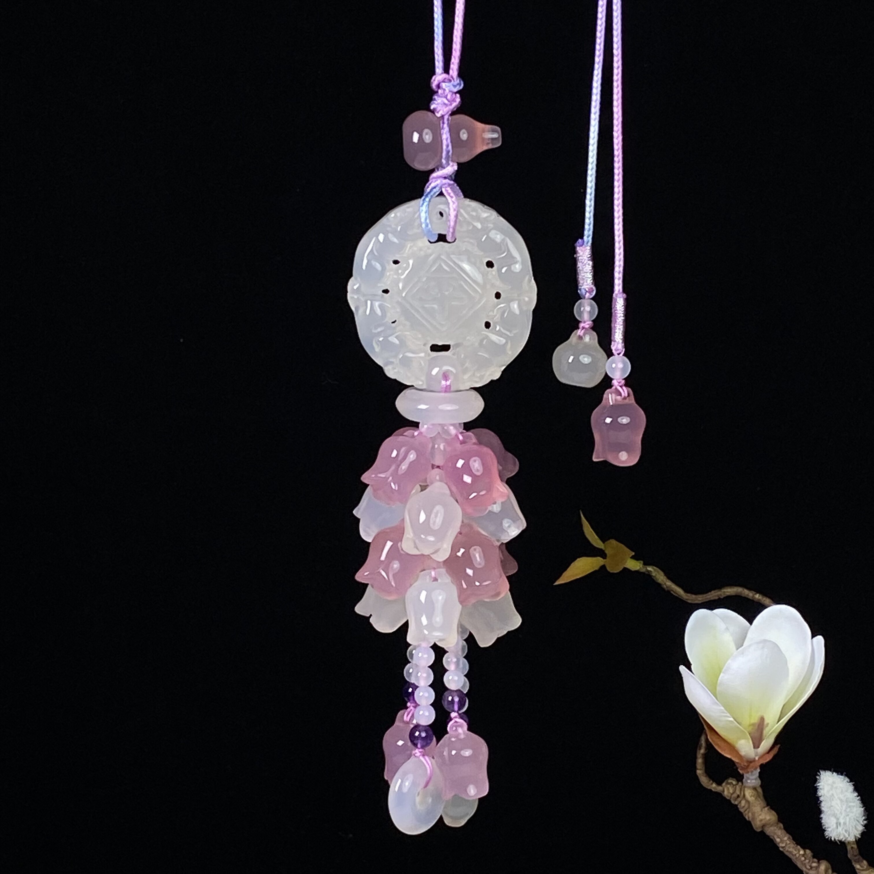 2026年新款车挂女士高级感粉色车载汽车挂件玛瑙玉髓貔貅女生挂饰