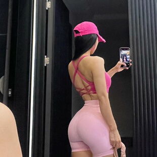 性感交叉美背细肩带瑜伽服固定杯背心运动文胸撸铁练背健身内衣