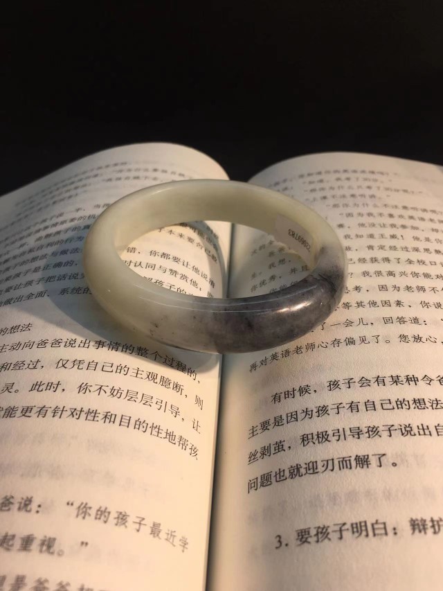 手镯玉镯天然花玉手镯批发女款玉镯正品岫玉手镯