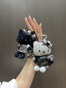 黑天使煤炭纯黑恶魔侧坐炭灰色黑色kitty猫挂件毛绒公仔包包挂饰