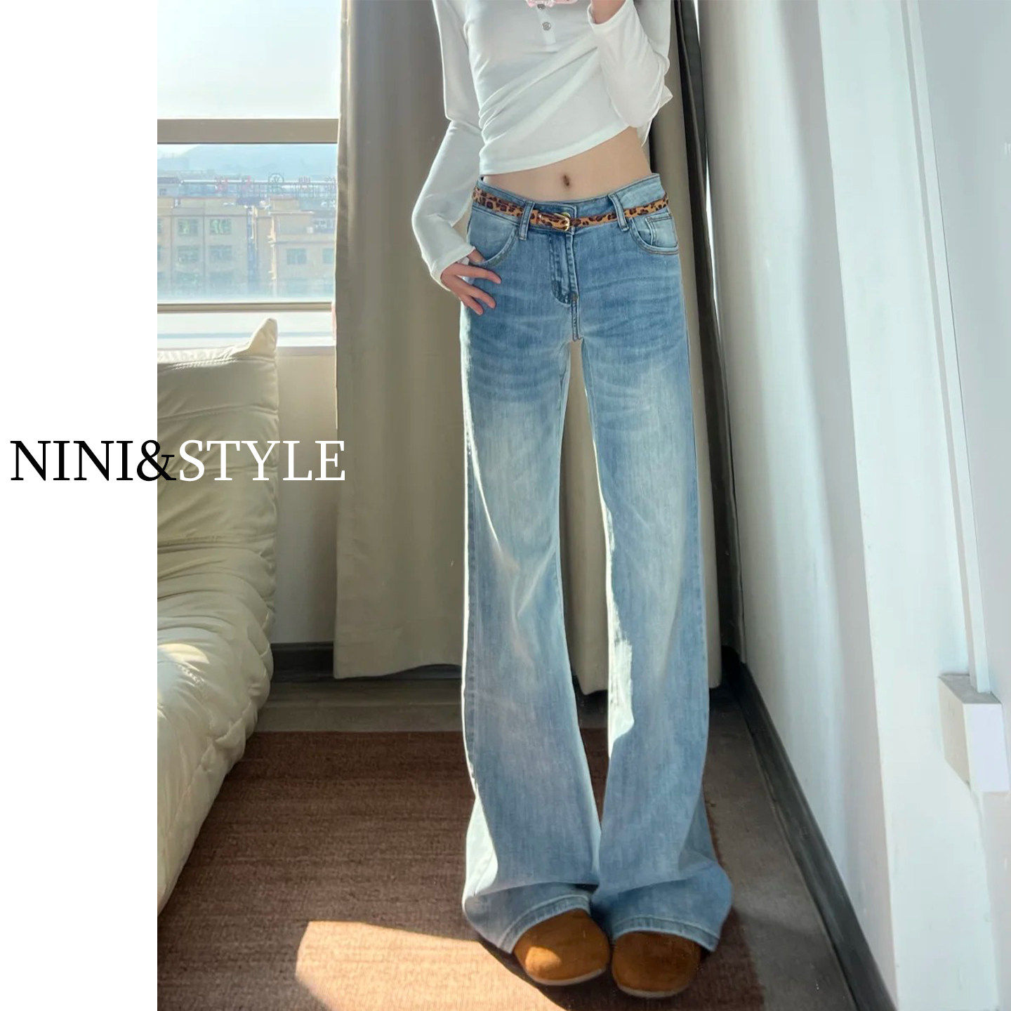 浅蓝色微喇牛仔裤女2026春季新款低腰显瘦辣妹小个子不贴腿喇叭裤