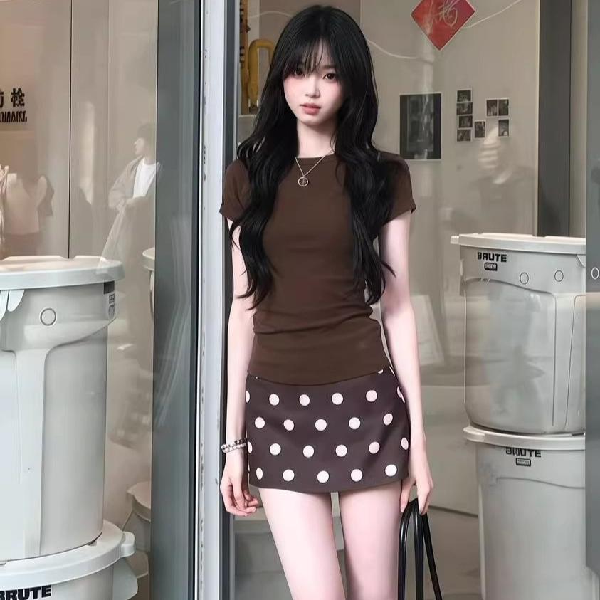夏季韩系少女辣妹穿搭套装裙2026新款短袖T恤+高腰波点短裙两件套