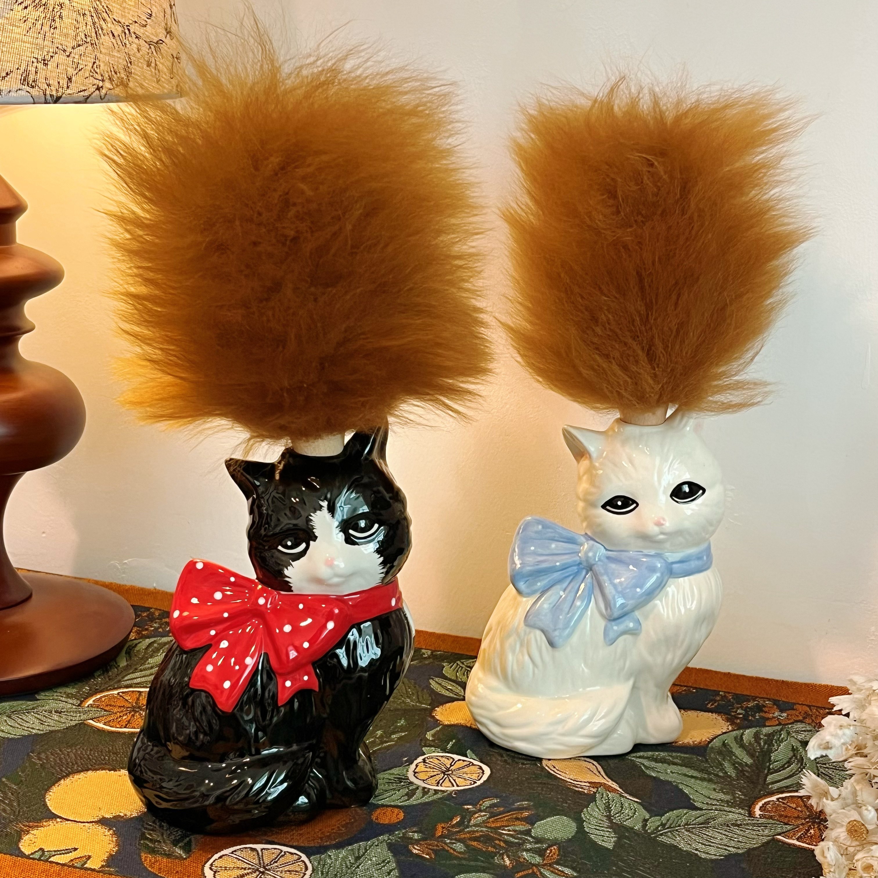 手绘猫咪陶瓷花瓶羊毛掸子套装 复古可爱桌面装饰摆件掸尘神器,家居饰品,桌面摆件,淘宝优惠券,粉丝福利购,淘宝优惠卷
