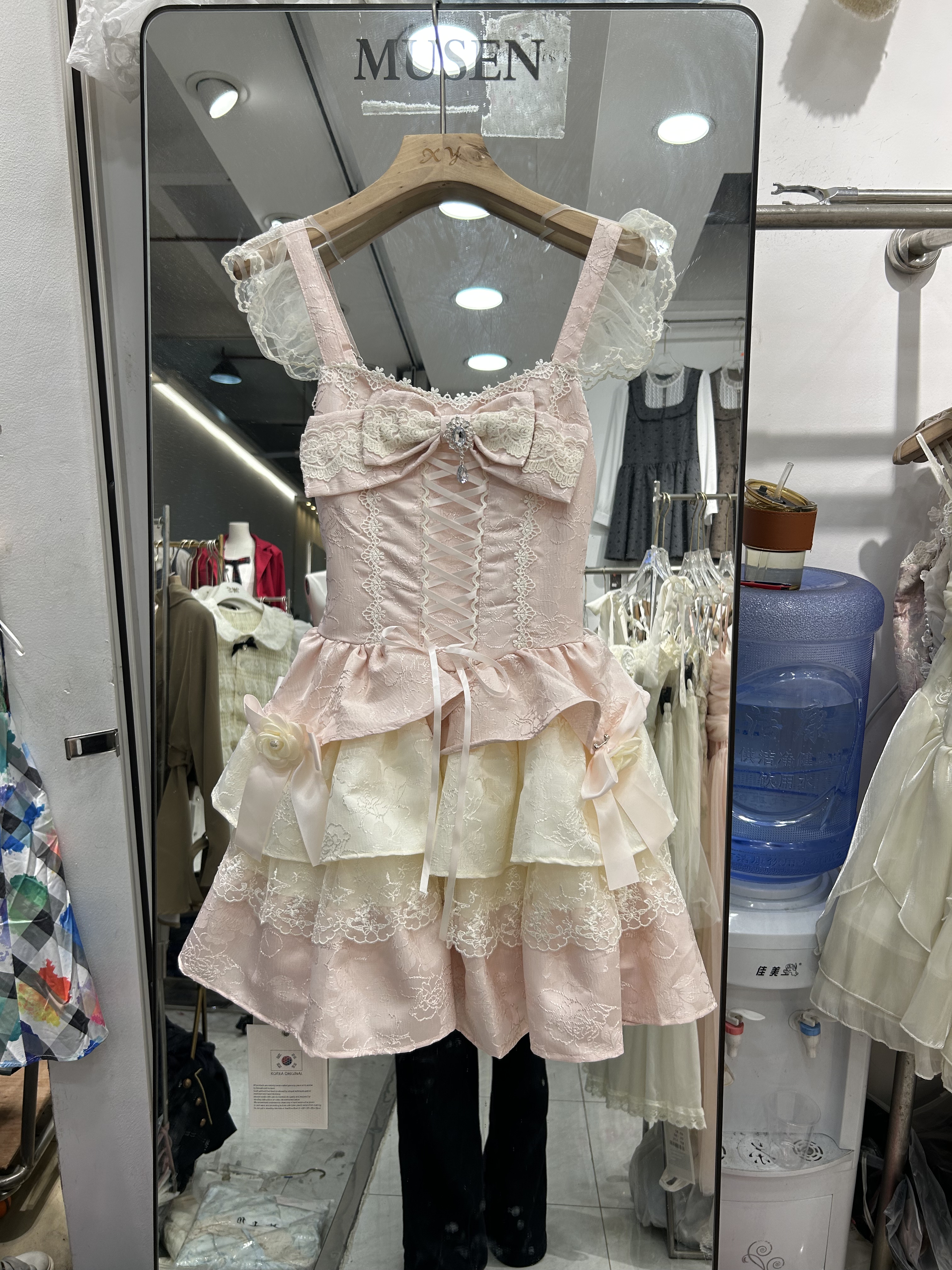 粉色小飞袖蓬蓬裙蛋糕裙女多层束腰美体宫廷束腰连衣裙