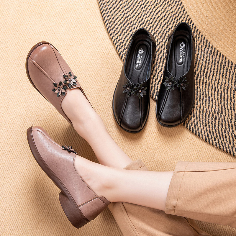 老人鞋舒适柔软单鞋女真皮复古民族风皮鞋中老年妈妈鞋软底防滑