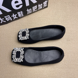 加肥加宽大码 加宽版 水钻黑色软底单鞋 通勤百搭豆豆鞋 41到43 女鞋