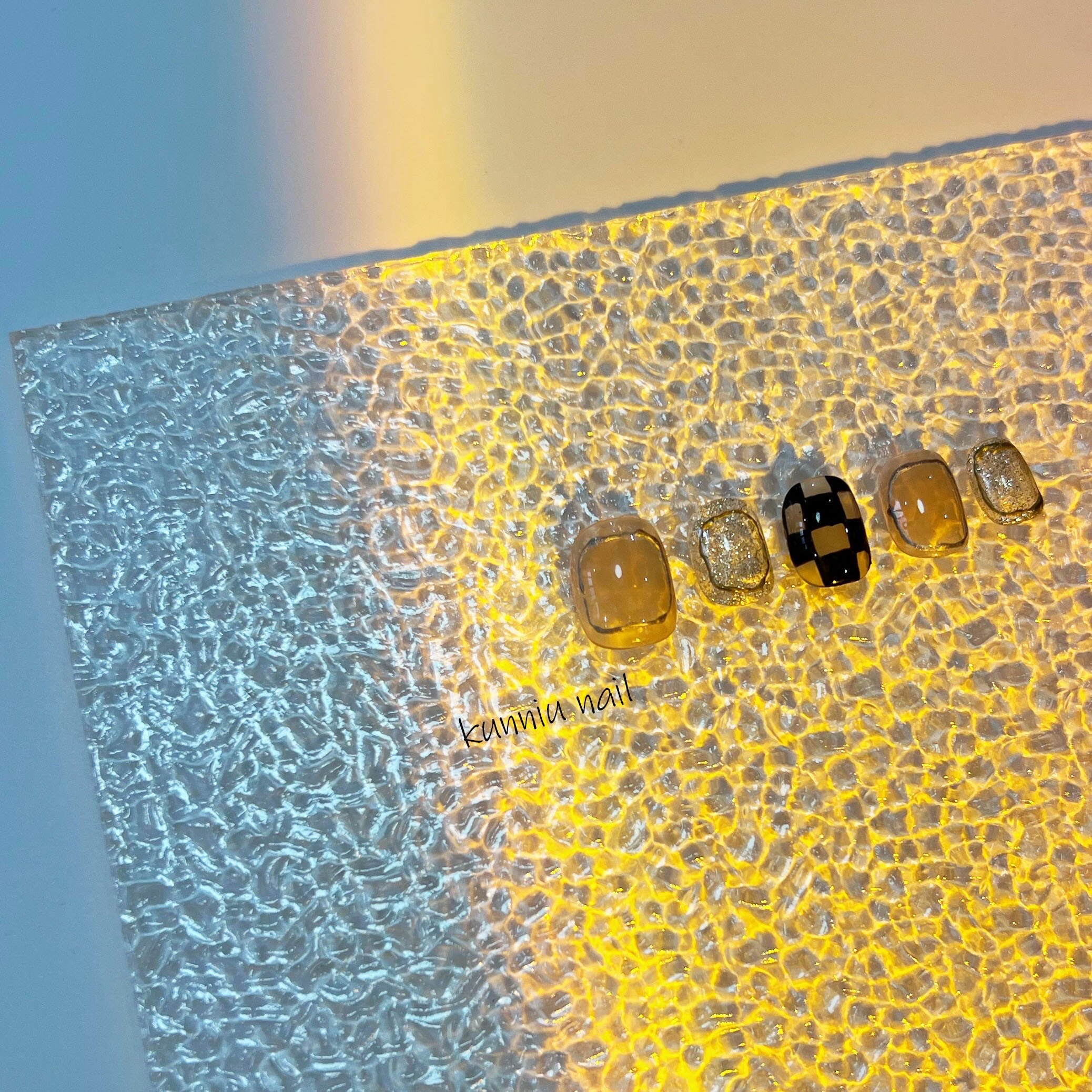 成品穿戴美甲高级感显白小红书网红千鸟格手工定制可拆卸光疗贴片