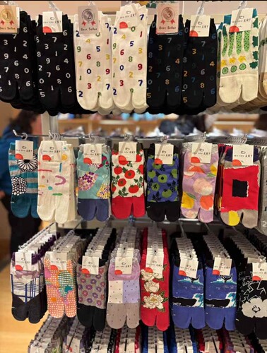 现货日本采购SOUSOU袜子数字中筒四季袜马吉拉情侣可爱星期袜分趾