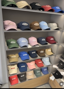 现货韩国正品emis棒球帽ins风明星同款弯檐软顶字母潮牌显脸小帽