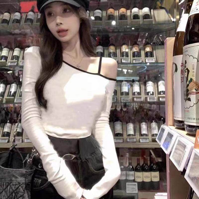 辣妹斜肩长袖T恤女2025年秋季修身显瘦设计感小众气质打底衫上衣