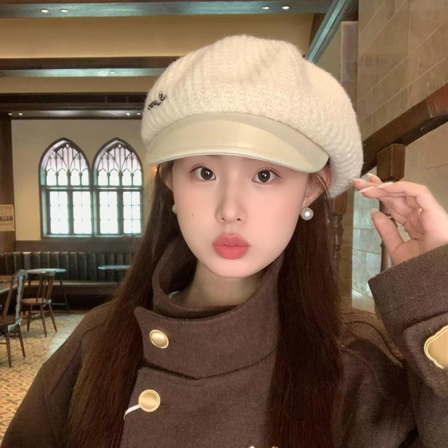 韩版PU皮檐毛绒保暖报童帽女秋冬
