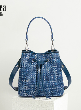 编织手拎水桶包女25新款大容量简约通勤托特包休闲百搭单肩斜挎包